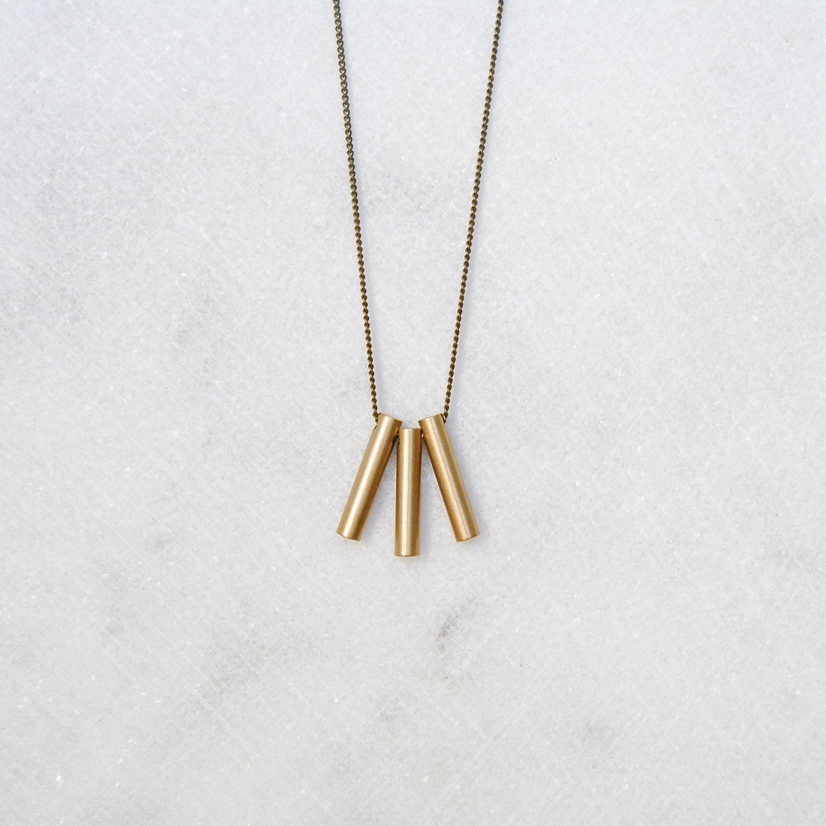 BAR TRIO NECKLACE