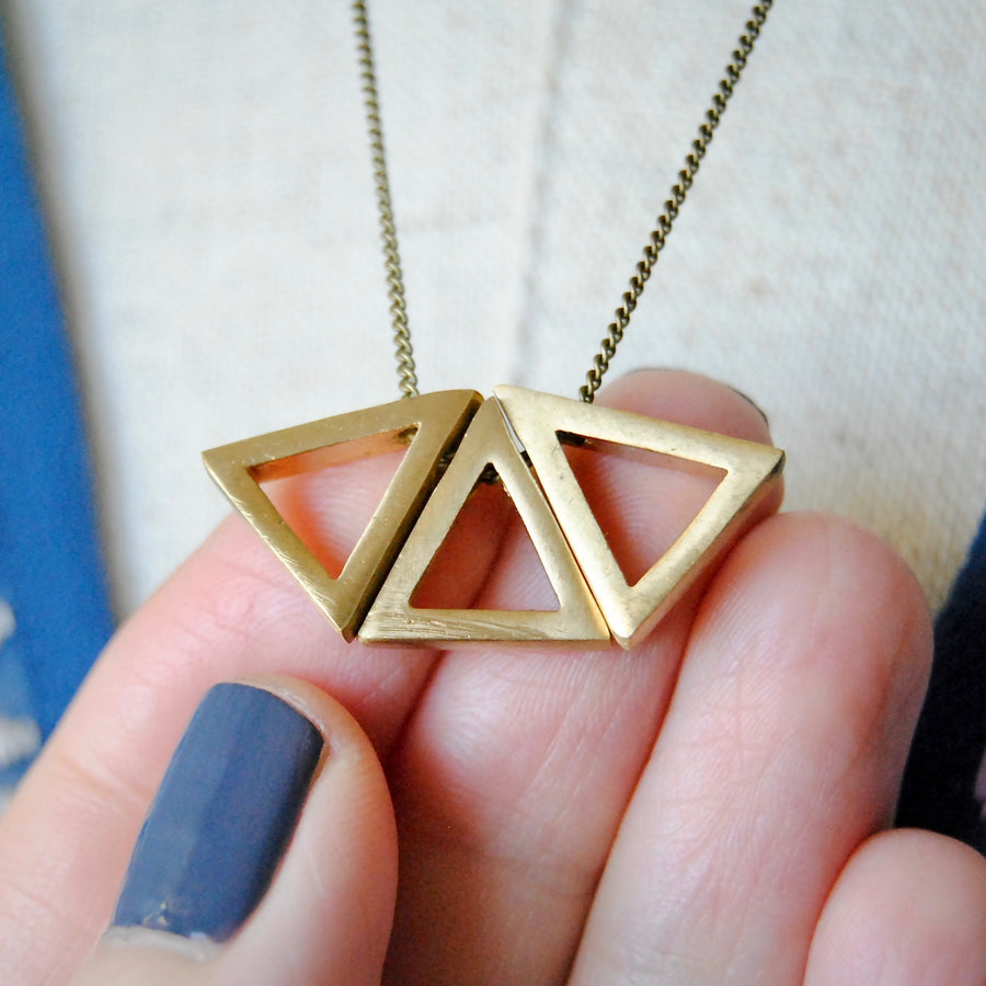 THREE TRIANGLES NECKLACE