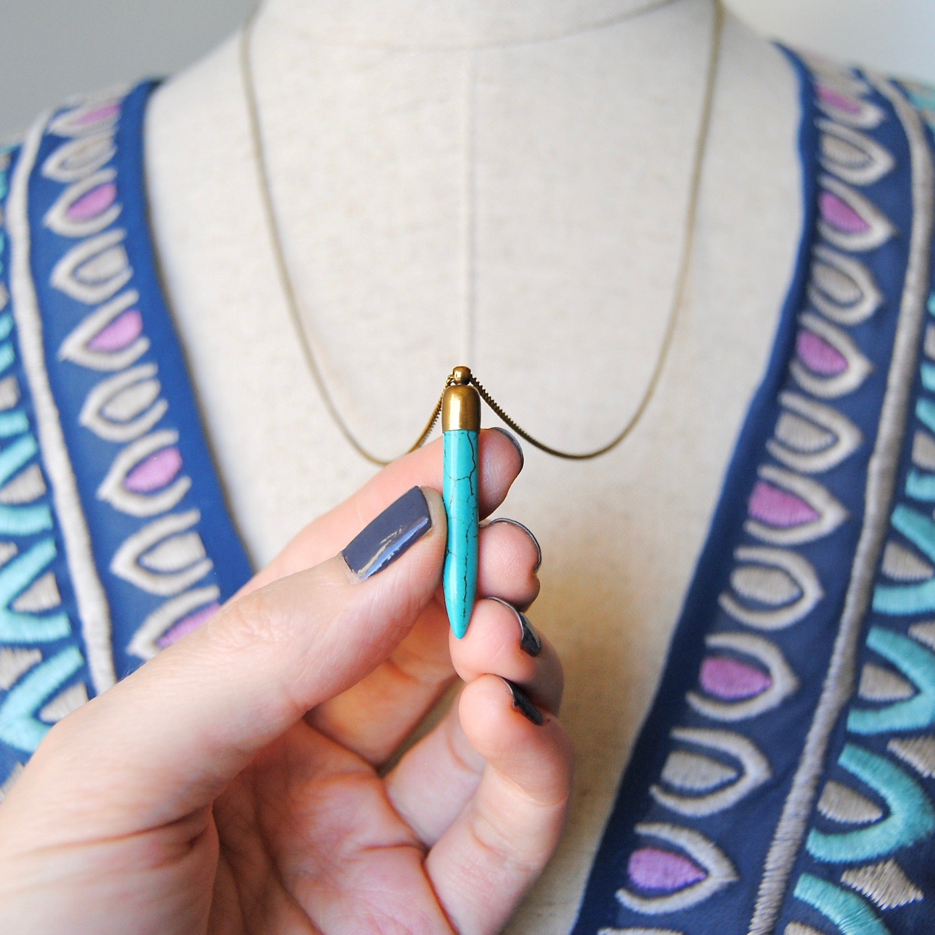 TURQUOISE SPIKE NECKLACE