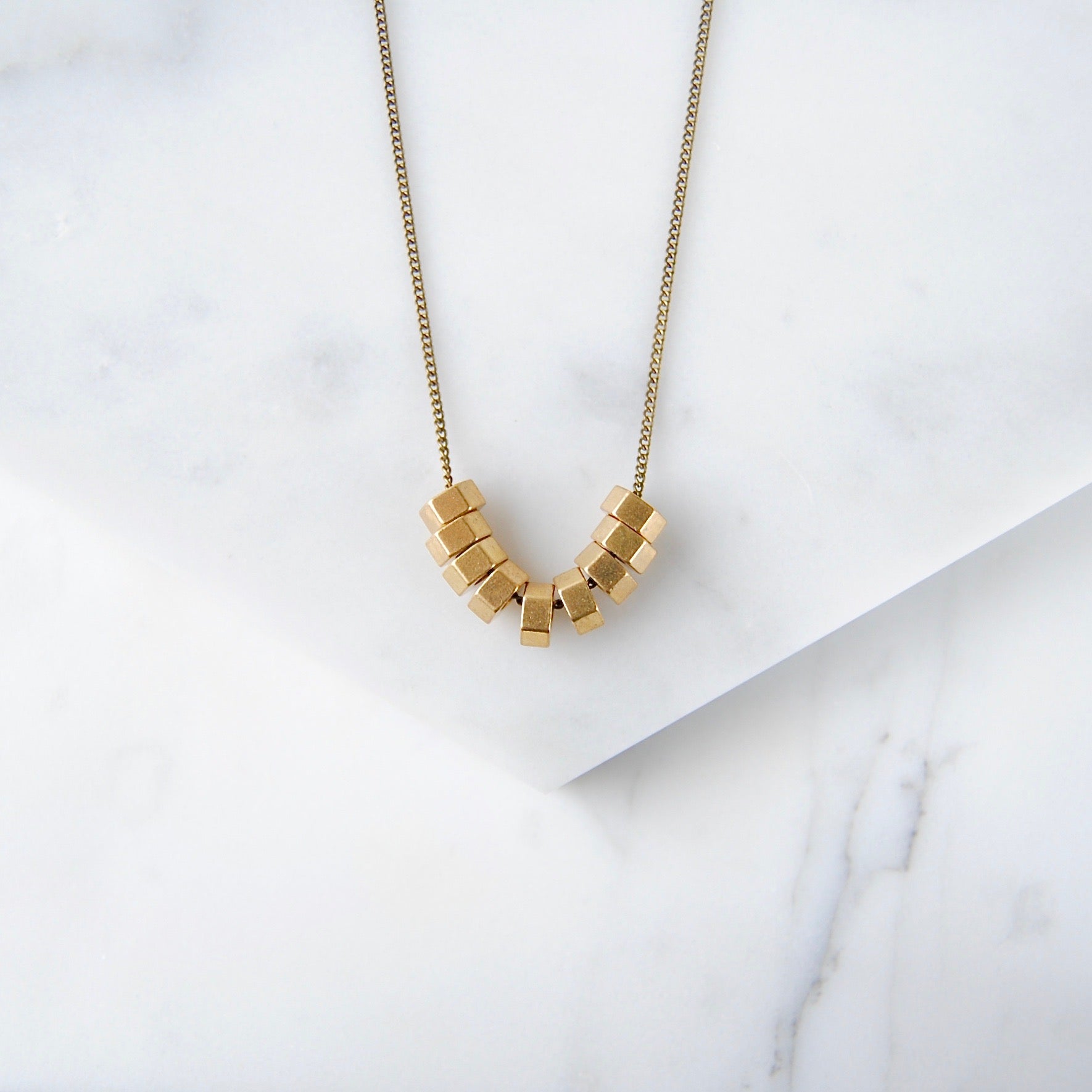 HEXAGONS CLUSTER NECKLACE